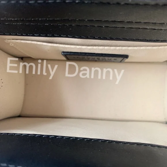 JACQUEMUS Le Chiquito moyen leather handbag - Picture 7 of 11